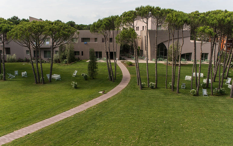 Le creazioni Komorebi in esposizione per tutta l'estate a Bibione!